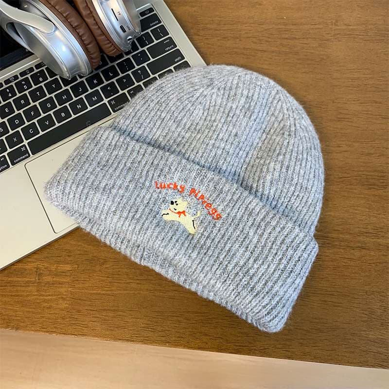韓国ファッション ウィンキーうさぎ刺繍ニット帽