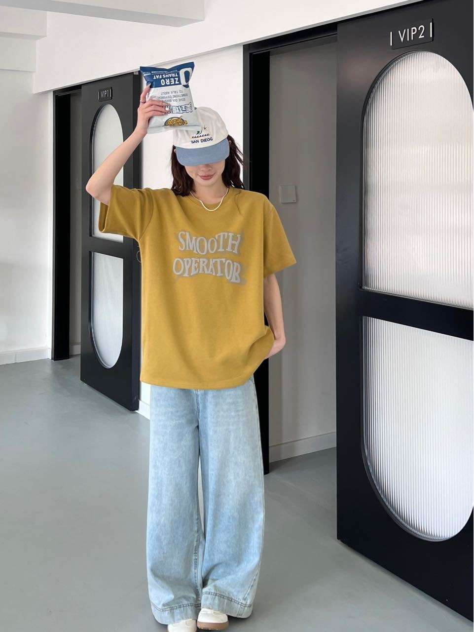 韓国ファッション ゆるふわレタリング半袖シャツ