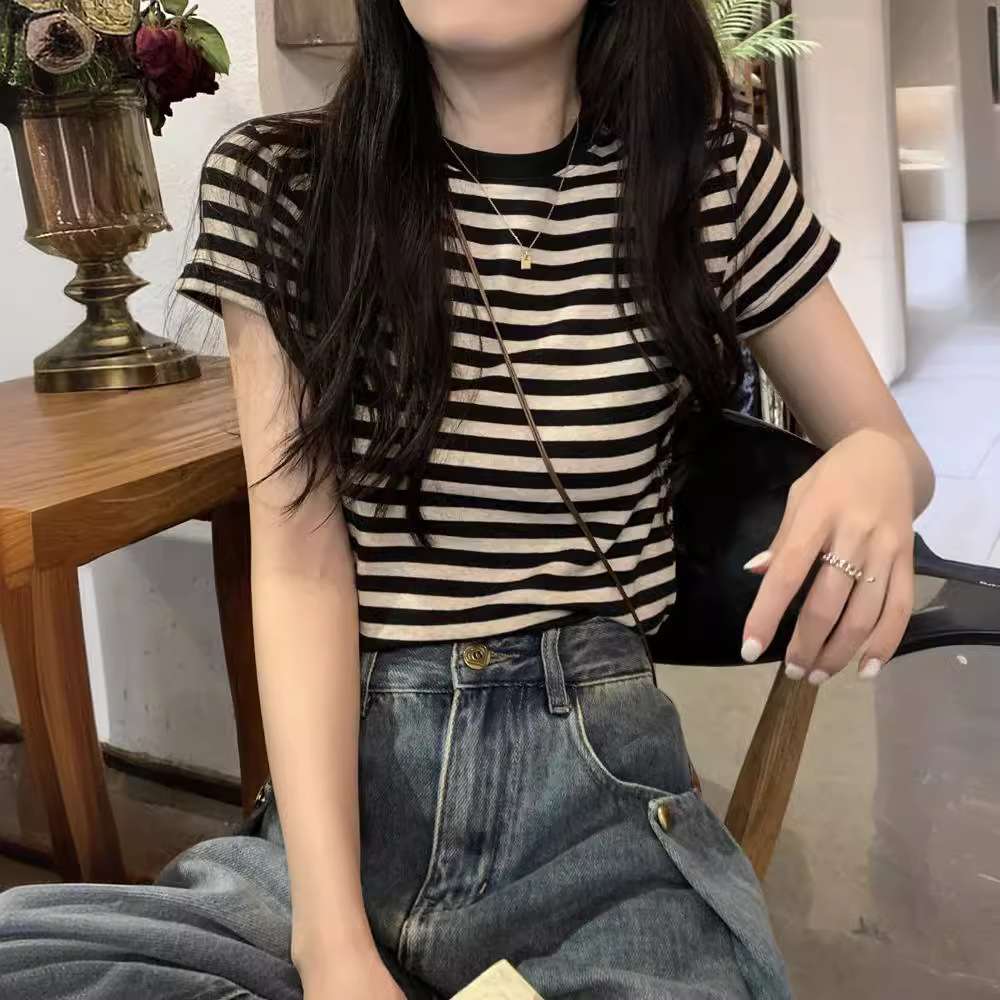 韓国ファッション デイリーボーダークルーネック半袖