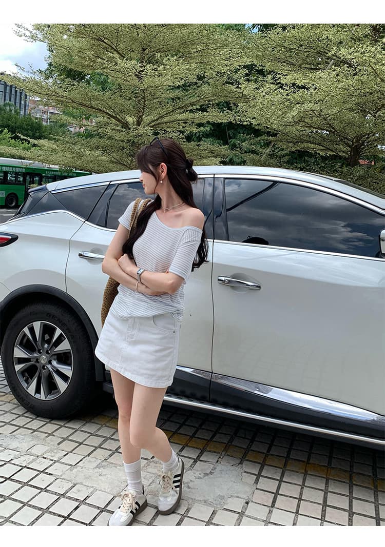 韓国ファッション デザイン肩見せボーダーカットソー
