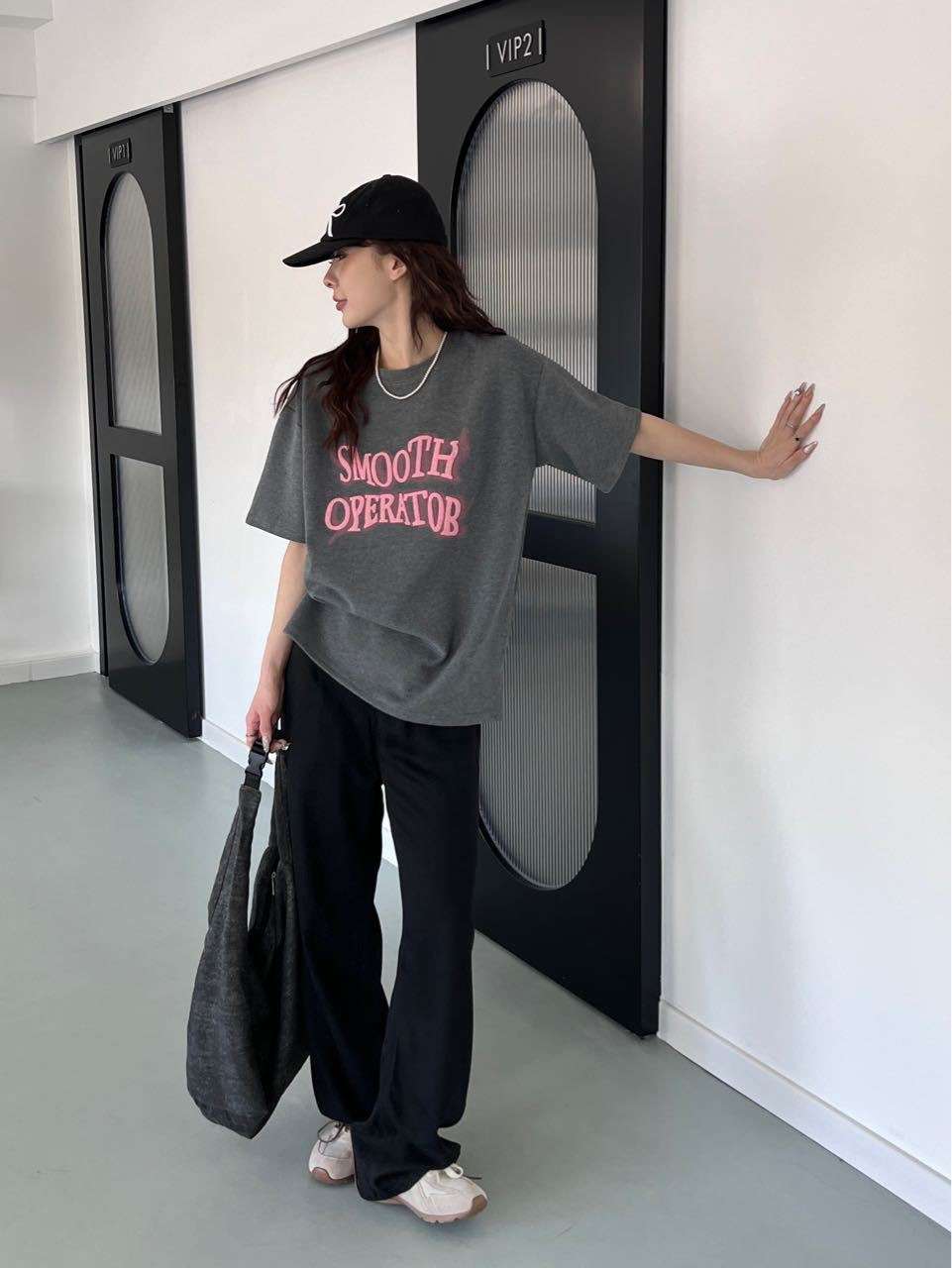 韓国ファッション ゆるふわレタリング半袖シャツ