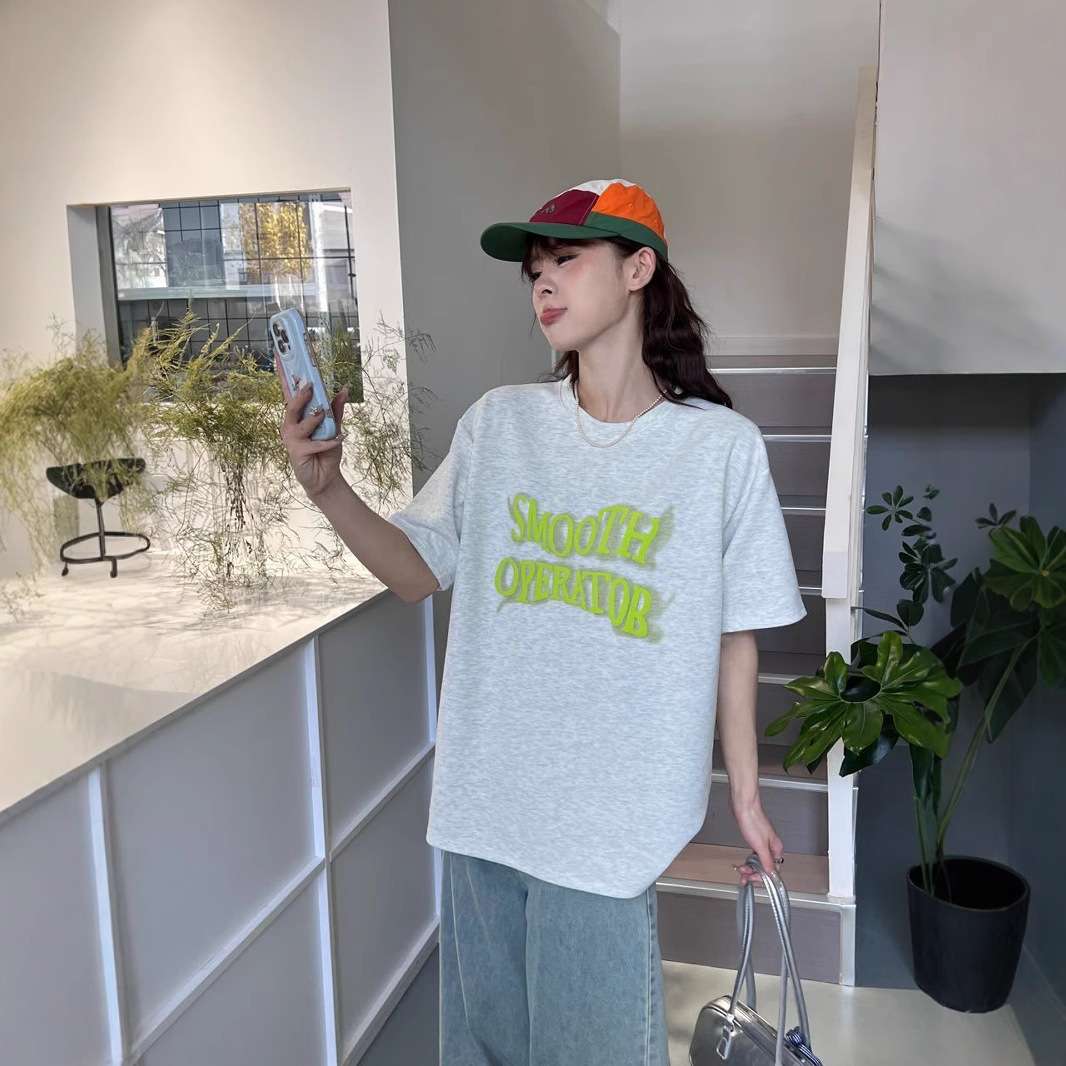 韓国ファッション ゆるふわレタリング半袖シャツ