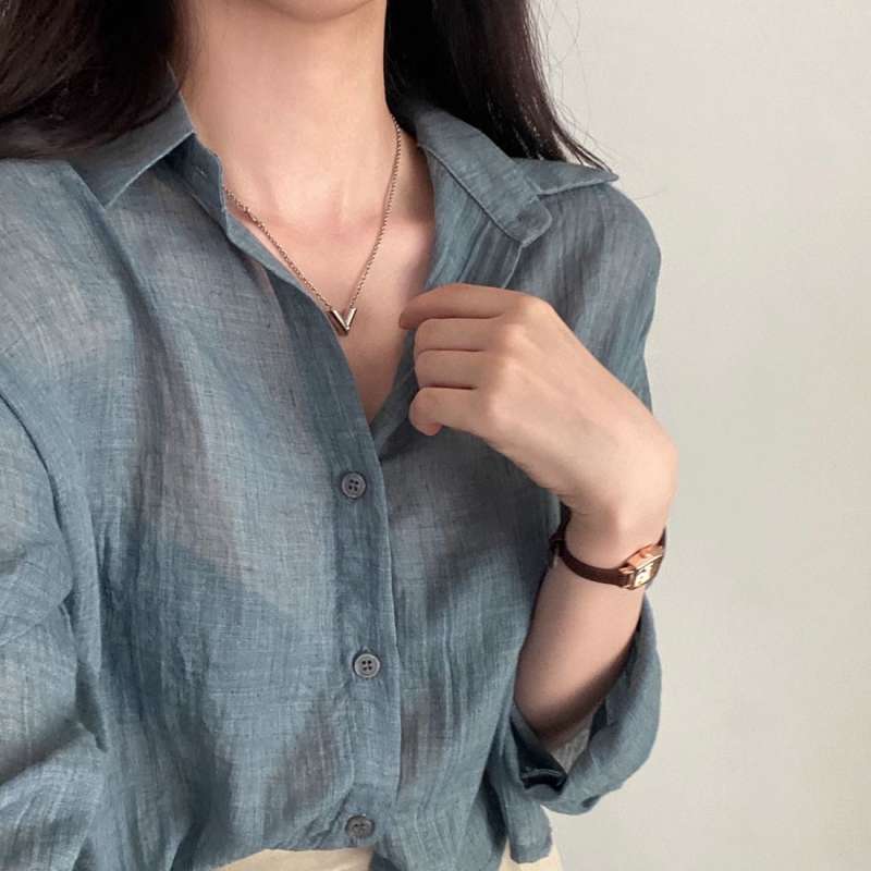 韓国ファッション シワ感シアーシャツ