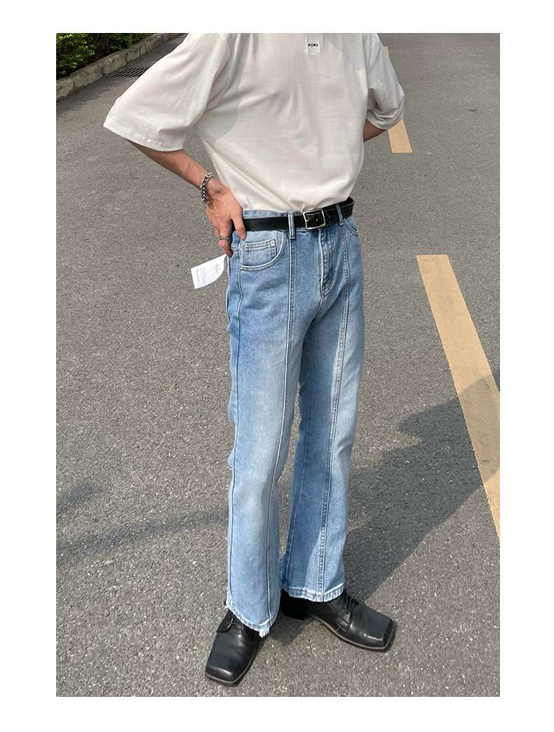 韓国ファッション 裾広がりのデニムパンツ