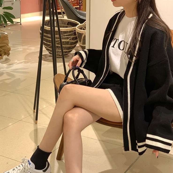 韓国ファッション ゆったりニットカーディガンセットアップ
